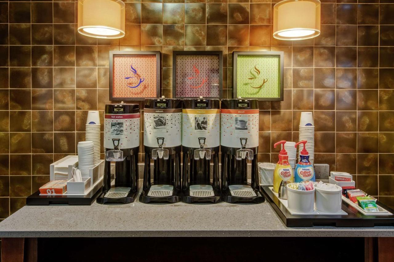Hampton Inn Crossville Buitenkant foto