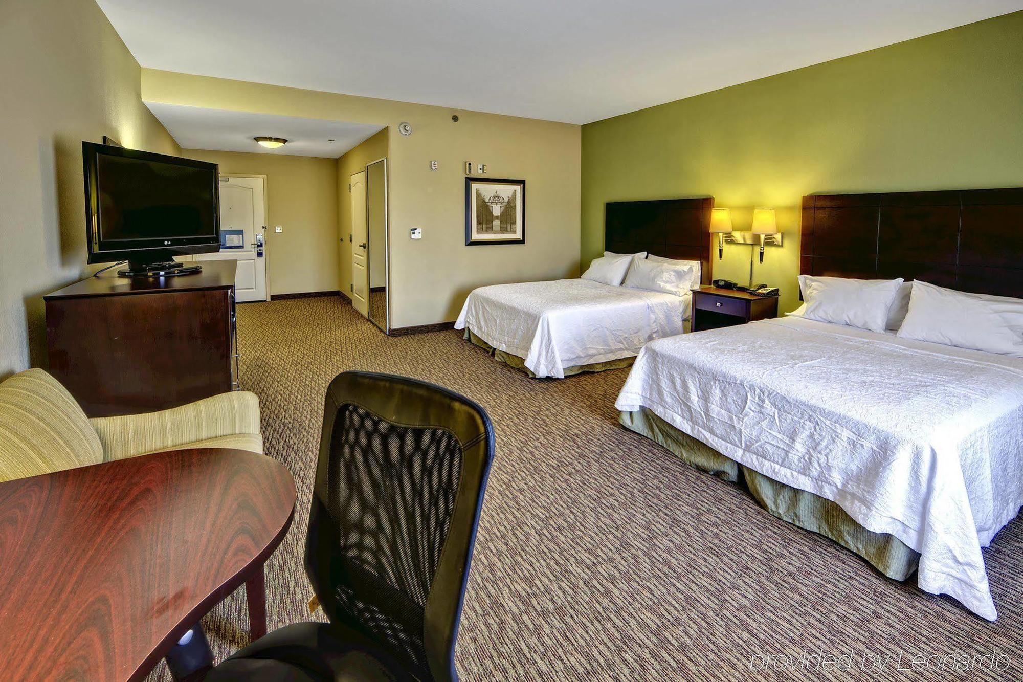 Hampton Inn Crossville Buitenkant foto